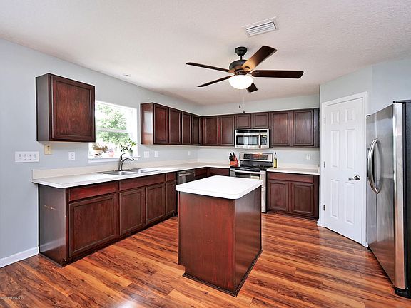 5th image of 14208 Fish Eagle Dr E