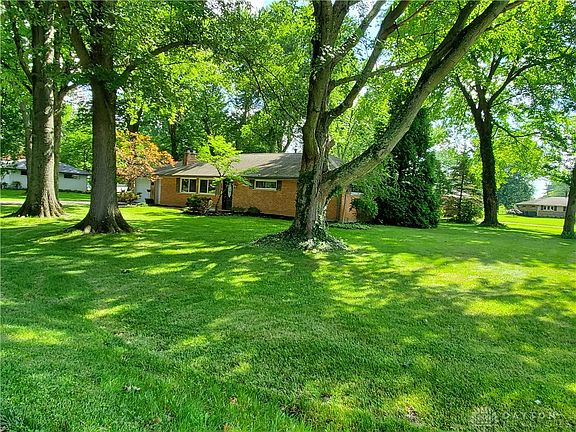 3rd image of 9364 Stephanie St