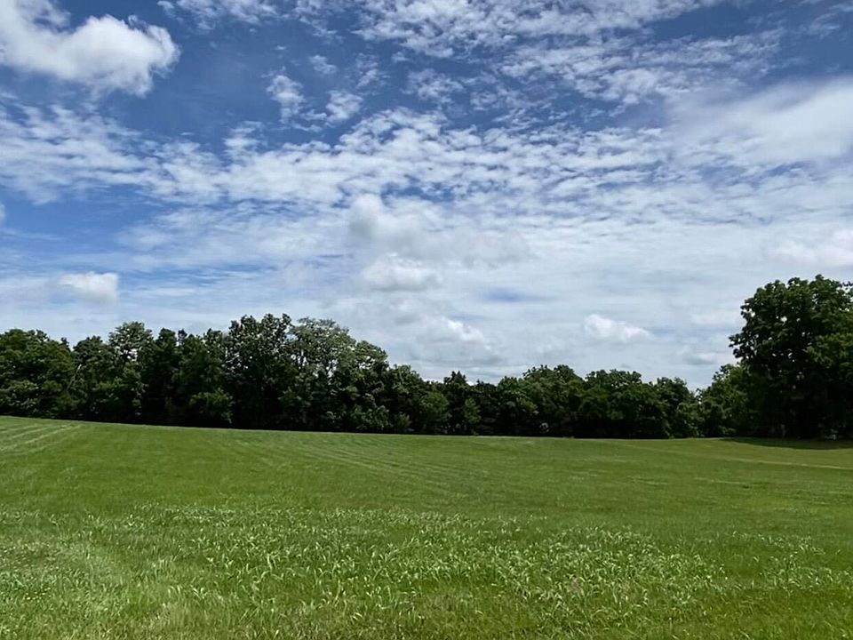 2nd image of 130 Pleasant Valley Dr
