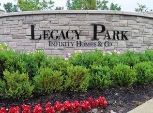 8926 Heritage Dr, Romulus, MI 48174