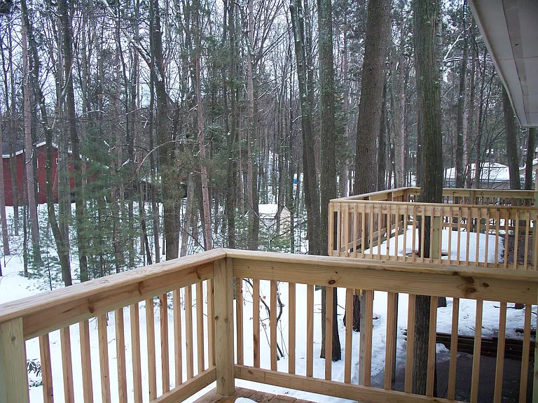 Baywood Dr — Photo 17
