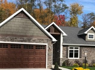 1030 Brook Ln, Rocky River, OH 44116