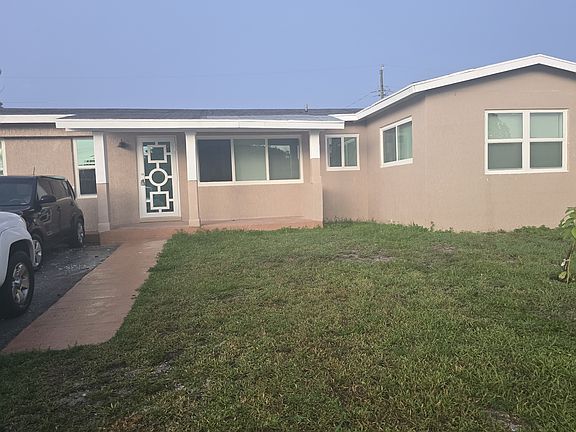 3rd image of 1460 NW 1st St