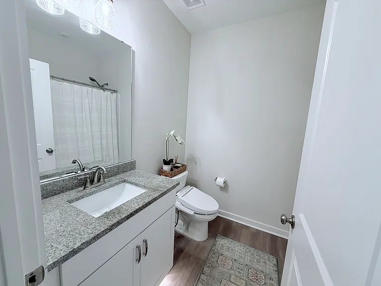 2305 Peony St — Photo 15