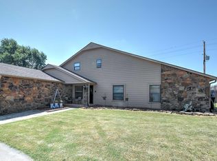 263 SE Quail Ridge Loop, Bartlesville, OK 74006