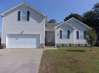 1334 Loren Cir, Clarksville, TN 37042