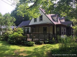 35 Maple St, Monmouth, ME 04259