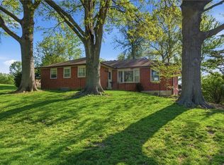 700 Hillcrest Rd, Farley, MO 64028