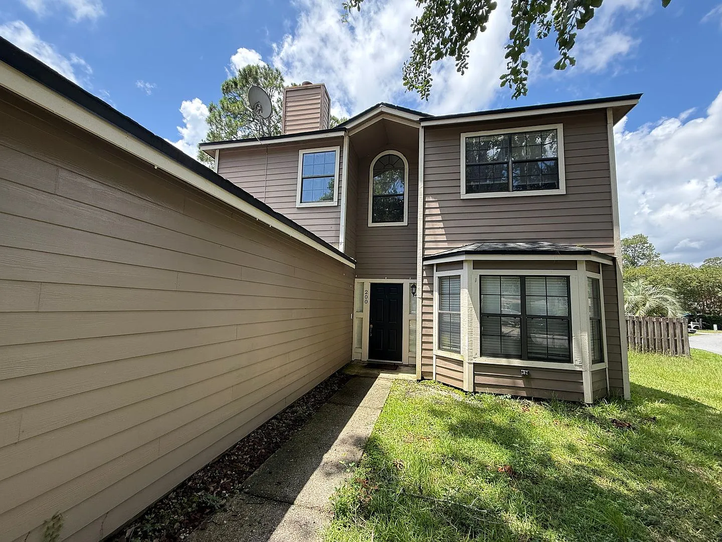 3 Bed 2.5 Bath TWO Story Home — Photo 1