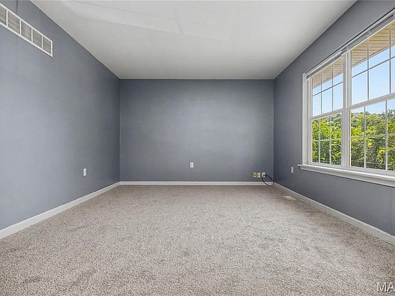 5th image of 5587 Ems Rd