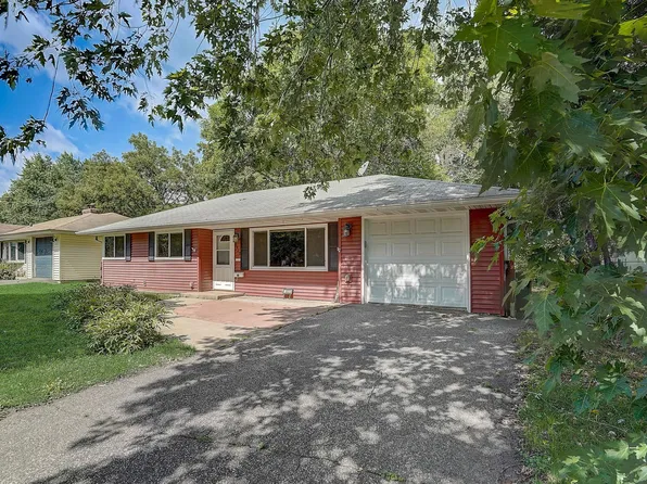 6820 W 23rd St, Saint Louis Park, MN 55426