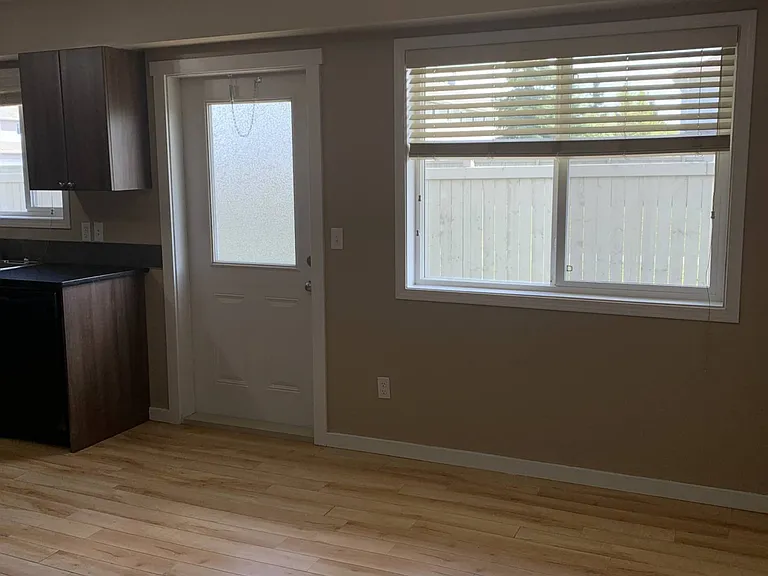 248 Edwards Dr SW — Photo 8