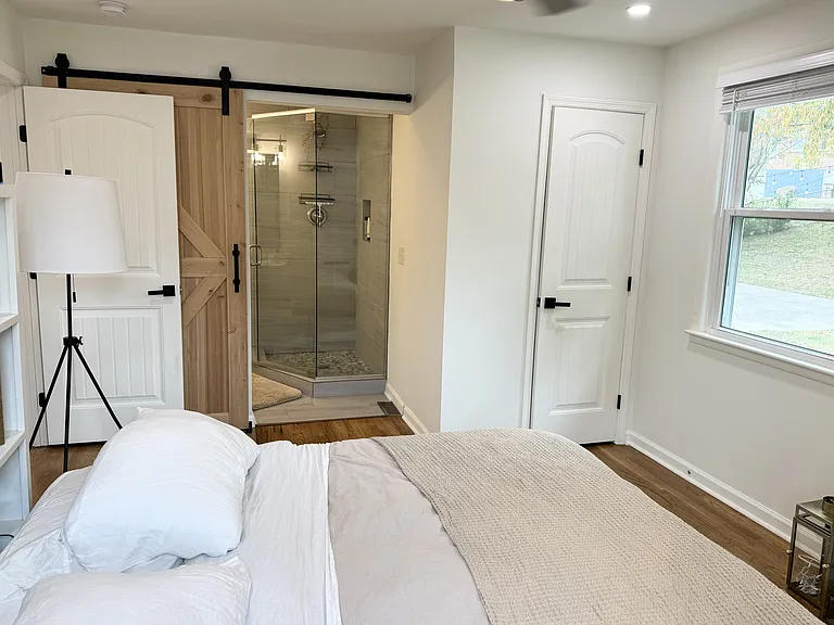 830 Rose Park Dr — Photo 7