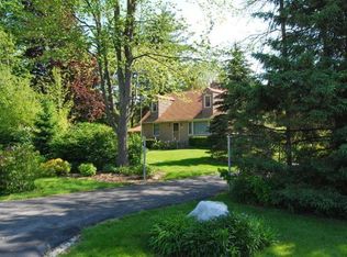 W220N8306 Town Line Rd, Menomonee Falls, WI 53051