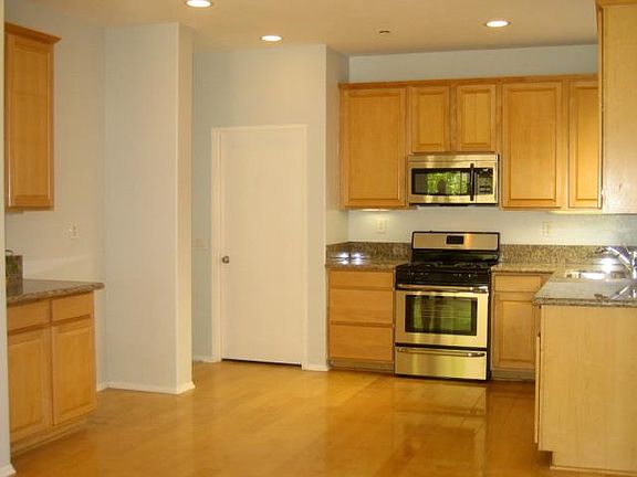 2nd image of 13200 Alta Vista Way