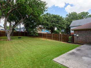 2205 Wren Ln, Lewisville, TX 75077