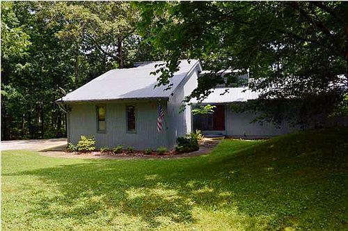 1st image of 881 Mountain Cir