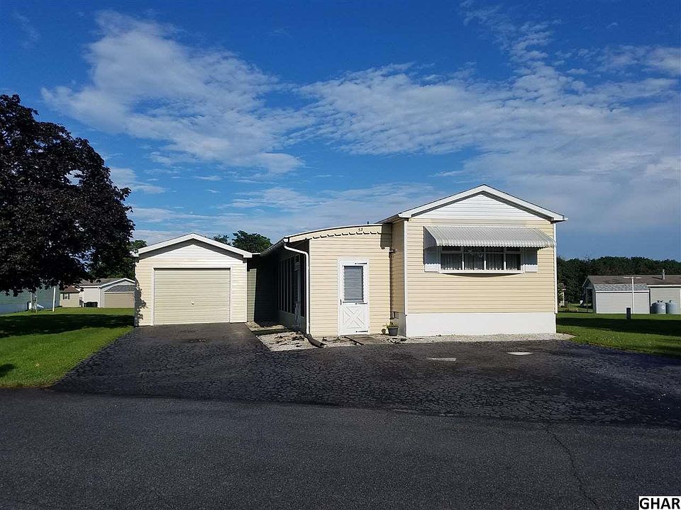 1st image of 53 Carol Ann Dr