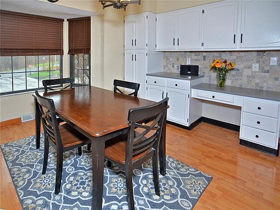 3rd image of 213 Rainprint Ln
