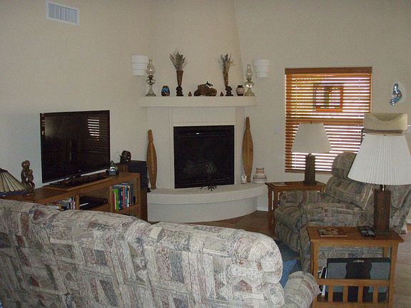 Vaulted ceiling Great Room