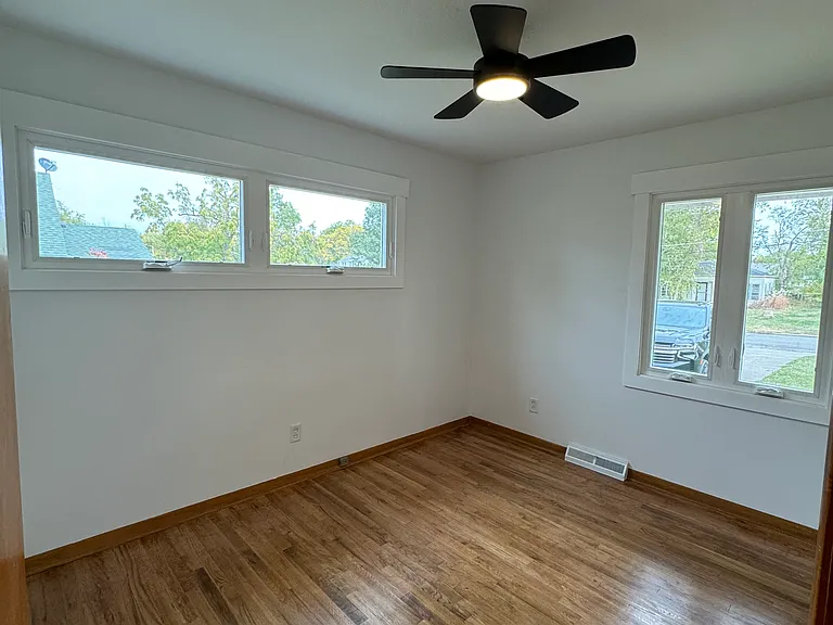 2452-2454 Westover Blvd — Photo 12