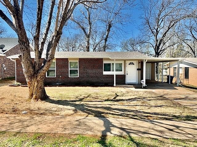 1st image of 913 Leeper Dr