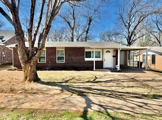 913 Leeper Dr, Denison, TX 75020