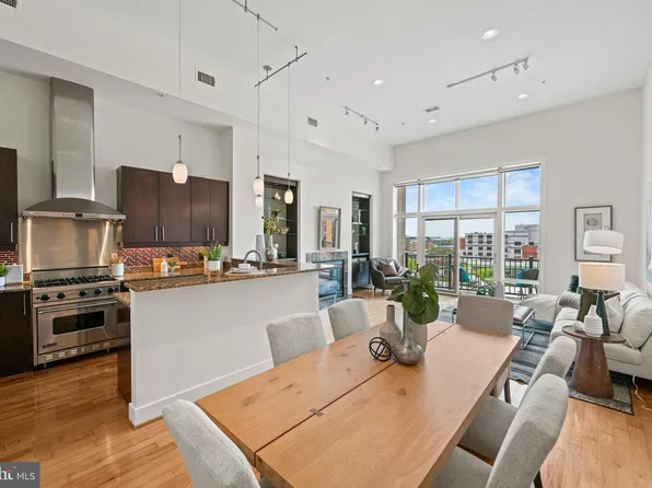 1332 Belmont St NW APT 301, Washington, DC 20009