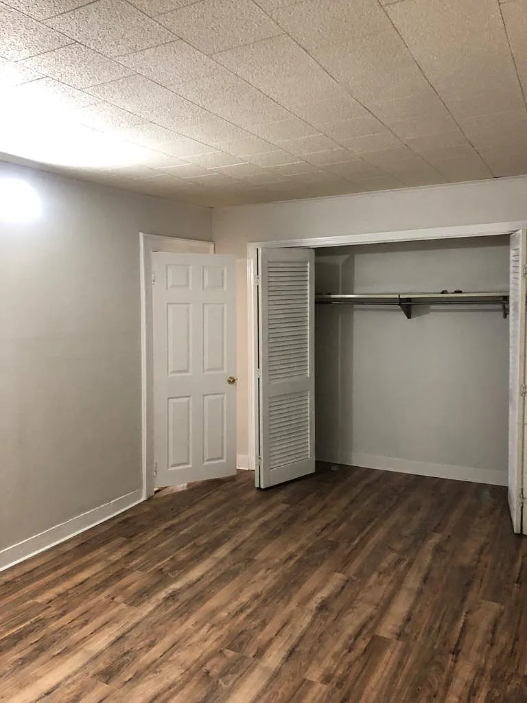 2 bed, 1100 sqft, $1,610 — Photo 2