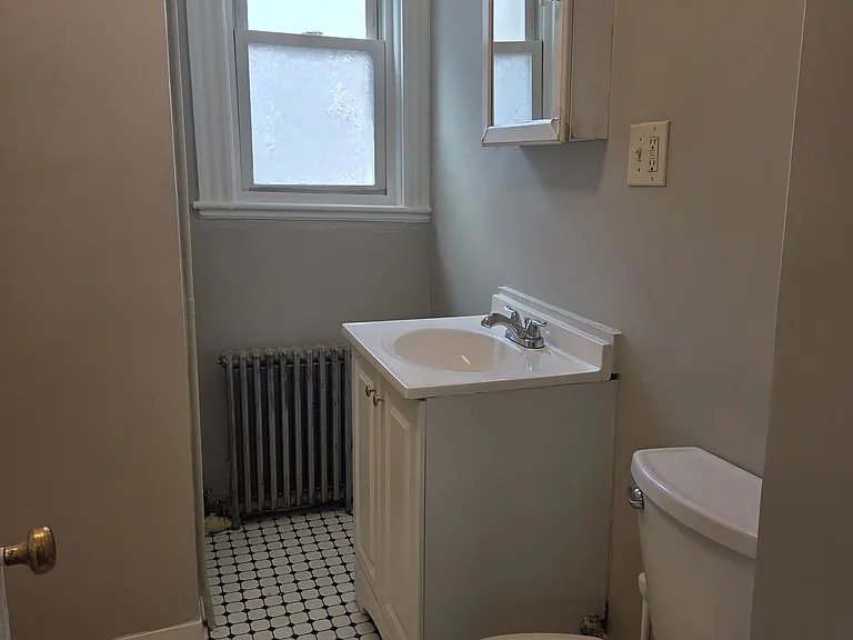5 Moseley St #2 — Photo 10