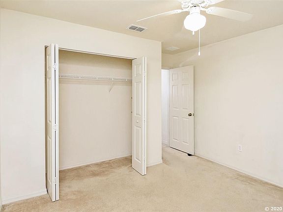4th image of 2040 NW 50th Pl
