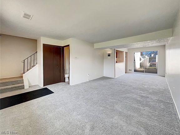 3rd image of 4253 Bennington Blvd #13