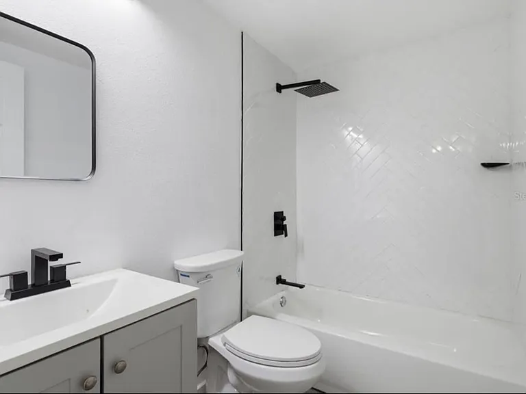 1723 E Idell St — Photo 15