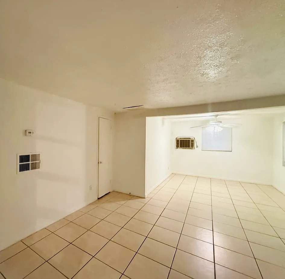 Building Photo - 6030 George Wood Ln W