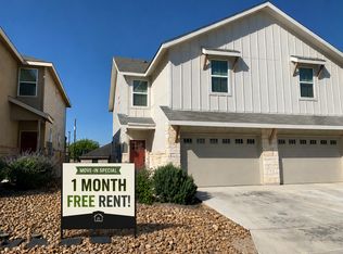 320 Untermaier St, New Braunfels, TX 78130