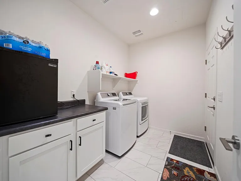 4610 Cactus Wren Rd — Photo 3