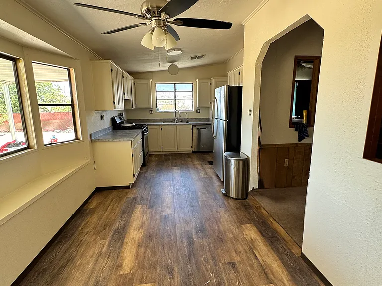 4270 N Adams St — Photo 3
