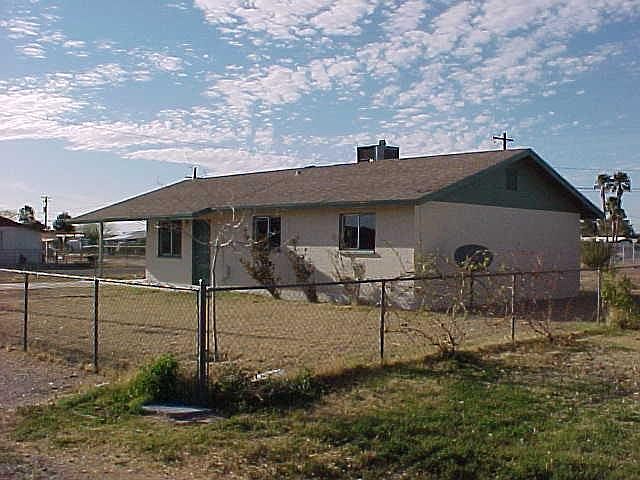 1st image of 780 S DOUGLAS Avenue