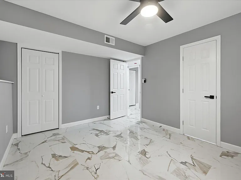 6915 Adel St — Photo 26