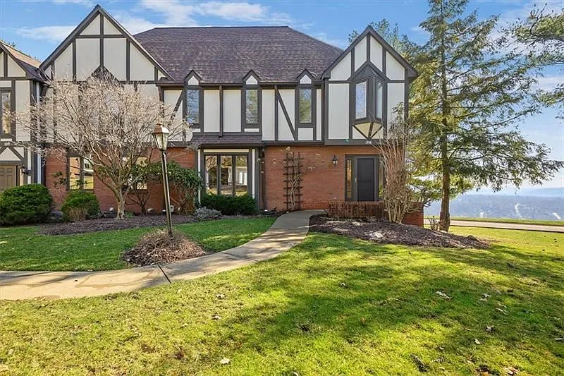 418 Forest Highlands Dr photo 1
