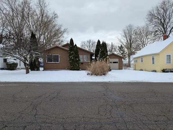 1438 Eagle St, Niles, MI 49120