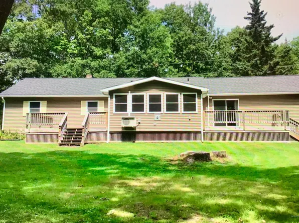 96 Elm St, Winterport, ME 04496