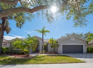 2654 Oakbrook Dr, Weston, FL 33332