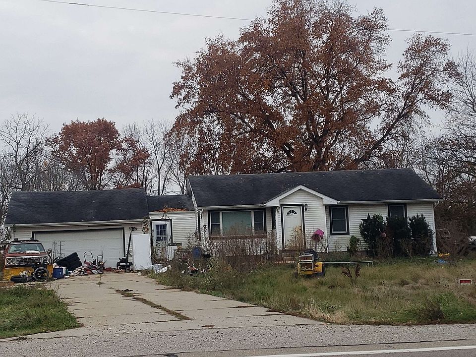 10674 E Bluewater Hwy, Pewamo, MI 48873 Zillow