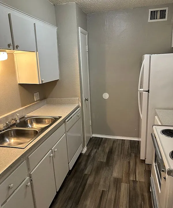 The Lewiston Apartments