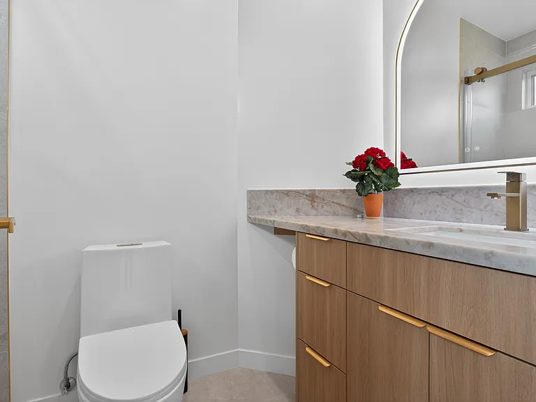 17501 Los Alimos St #10809 — Photo 11