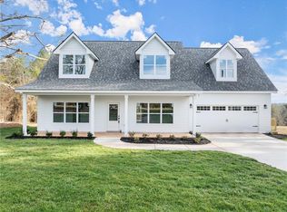 6554 Ben Parks Rd, Murrayville, GA 30564