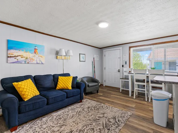 70 E Grand Ave, Old Orchard Beach, ME