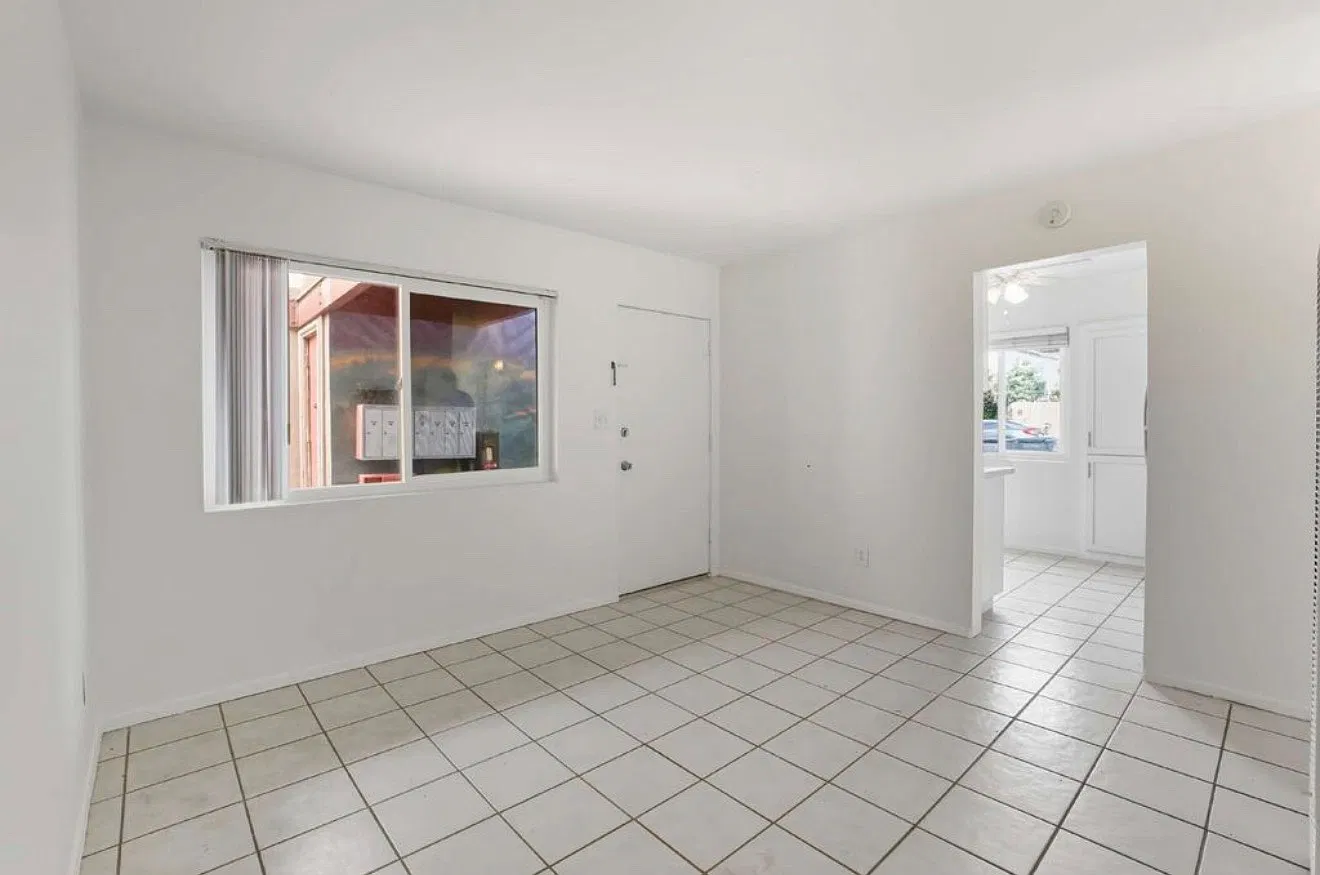 2 bed, 650 sqft, $2,095 — Photo 3