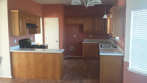 2nd image of 204 N Nyssa Ave